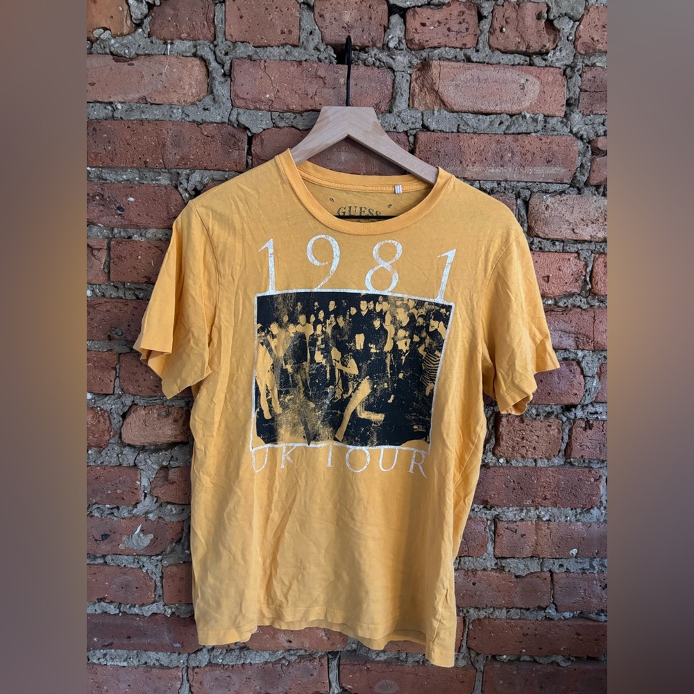Guess Men's 1981 Tour Yellow Tee